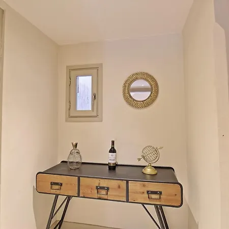 L'arena - Au Pied Des Arenes Apartament *